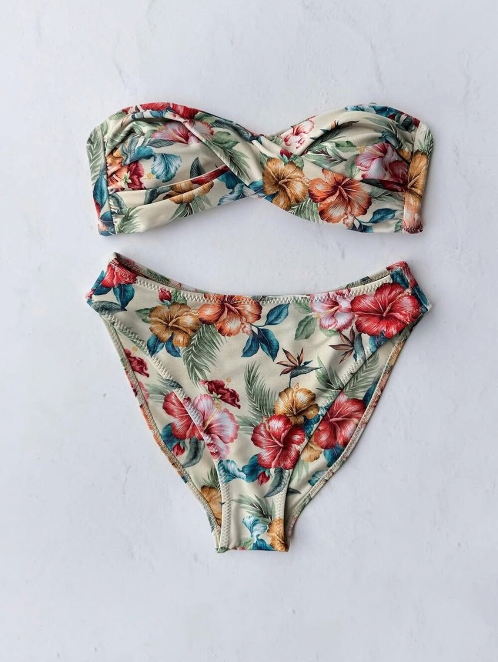 skatie Marilyn bottoms in Lei